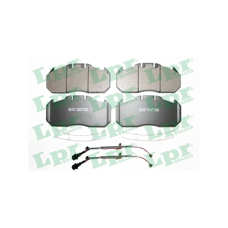 Jeu de 4 plaquettes de frein arrière LPR 05P823A