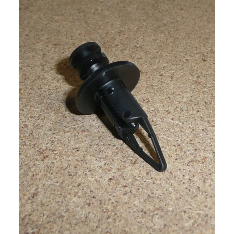 Clip, enjoliveur OE 6822N7 - Visuel 1