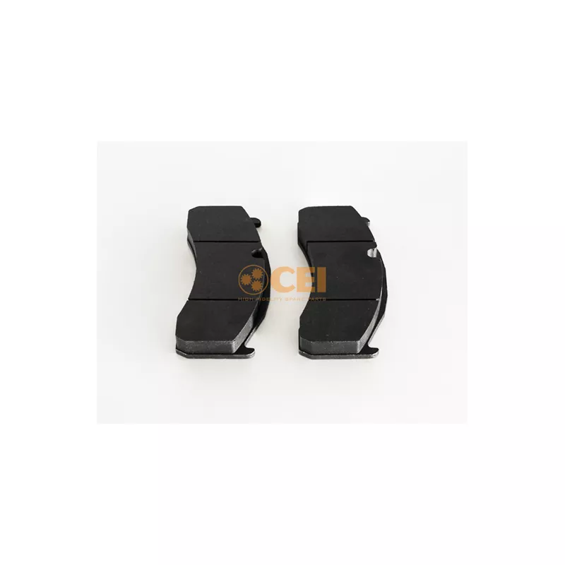 Jeu de 4 plaquettes de frein C.E.I. 584.036