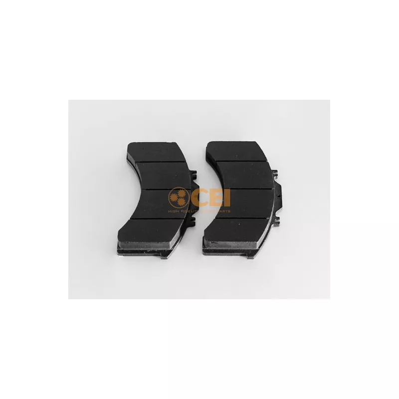 Jeu de 4 plaquettes de frein C.E.I. 584.019