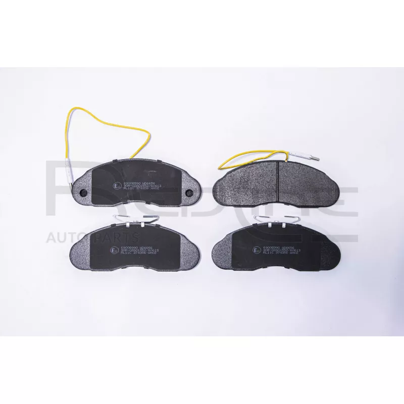 Jeu de 4 plaquettes de frein avant RED-LINE 27NI014