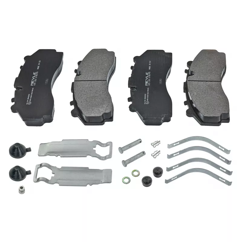 Jeu de 4 plaquettes de frein avant MEYLE 025 293 3130/PD